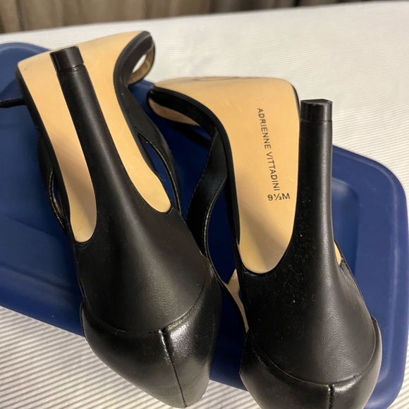 NEVER USED 9.5 Gorgeous Black LEATHER Sandal - Picture 11 of 11